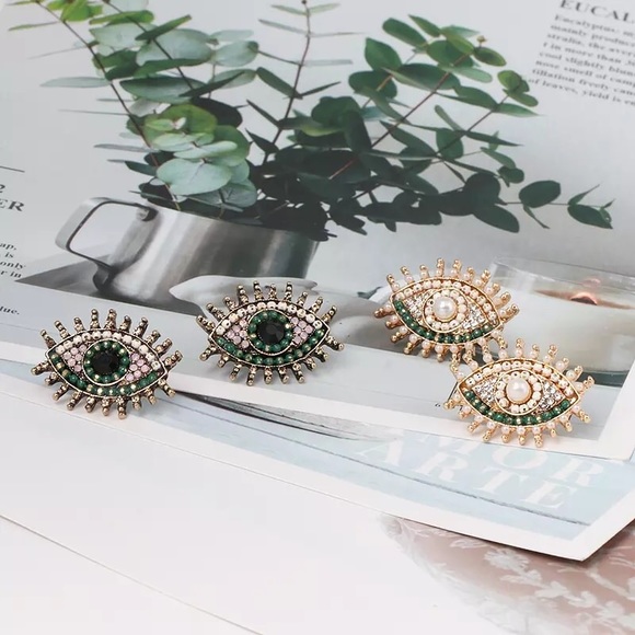 1 LEFT✨Statement Eye Stud Earrings 👁‍🗨🧿👁 - Picture 5 of 6